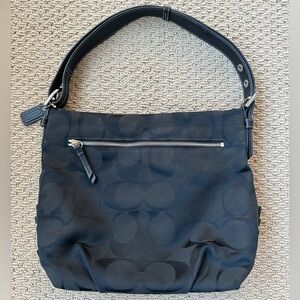 *Like New* Coach Signature Soho Duffle Shoulder / Crossbody Handbag F1276-F15067